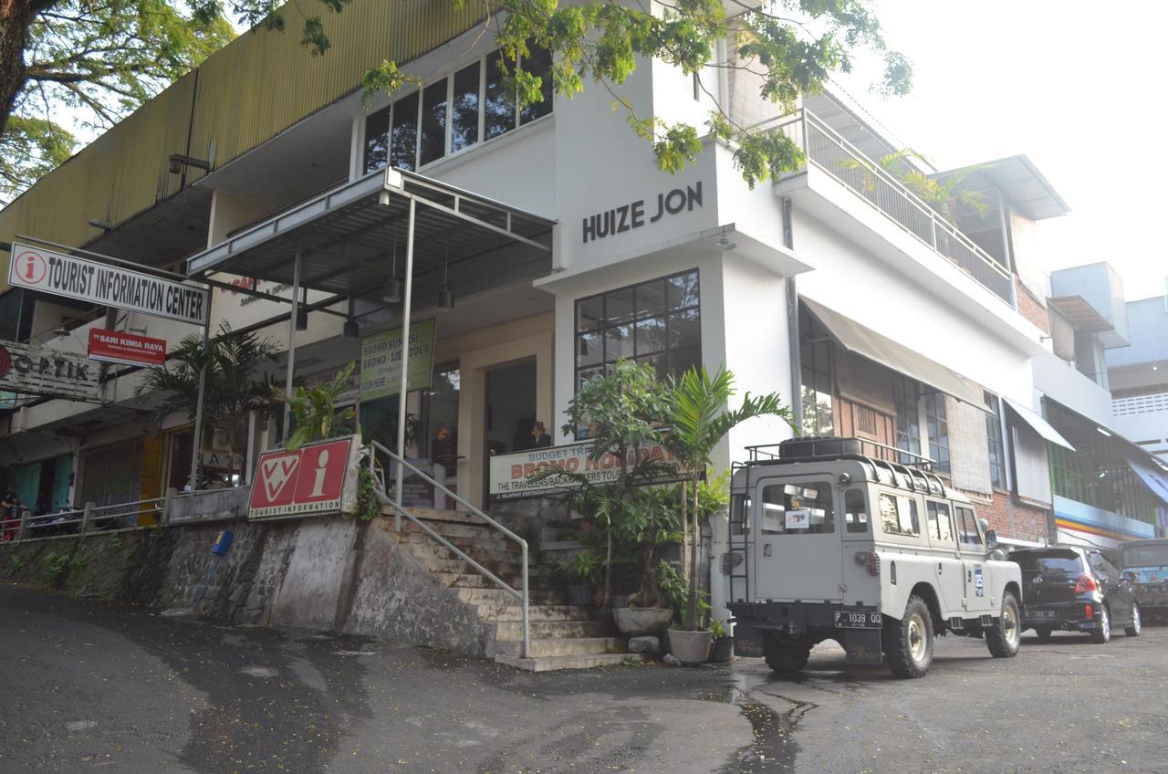 Huize Jon Hostel Маланг Экстерьер фото